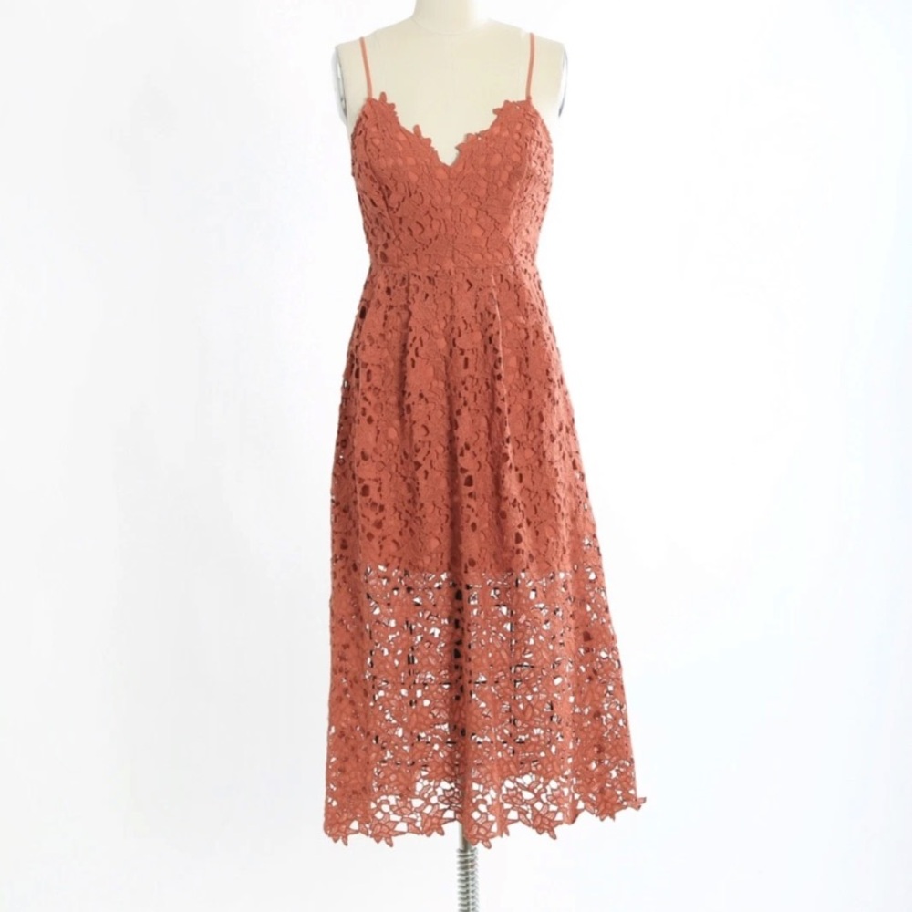 ASTR the Label Pink Mauve floral Lace Overlay midi dress